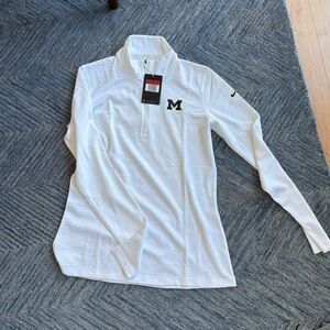 NikeGolf women’s Michigan Wolverines pullover